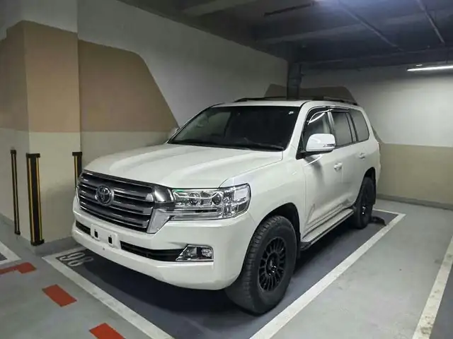 Toyota Land Cruiser 200