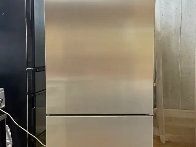 Хөргөгч, Улаанбаатар — Сүхбаатар — 100 айл