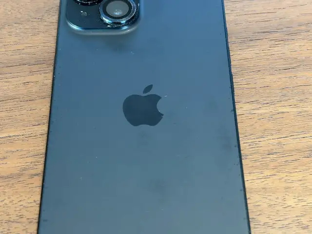 Apple iPhone 15, 256 gb, Black, Улаанбаатар — Баянзүрх — Халдвартын эмнэлэг