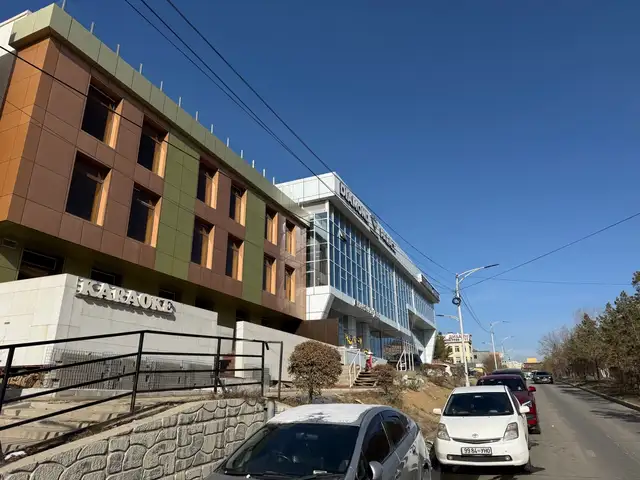Баруун 4 замд оффис 25мкв, Улаанбаатар — Баянгол — Баруун 4 зам