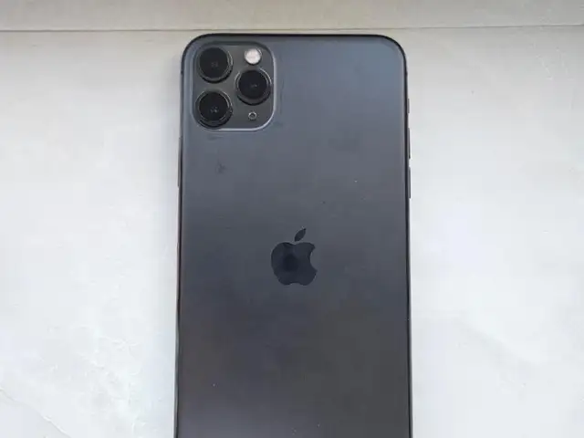 Apple iPhone 11 Pro Max, 512 gb, Midnight Green, Улаанбаатар — Хан-Уул — 120 мянгат