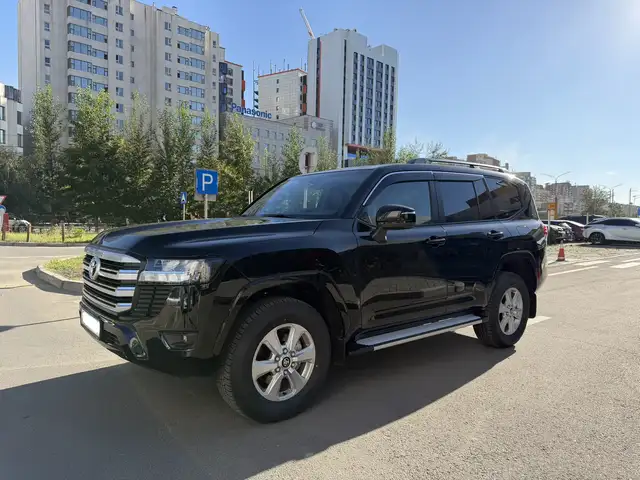 Toyota Land Cruiser 300