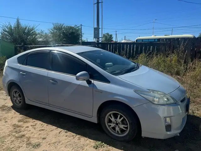 Toyota Prius 30