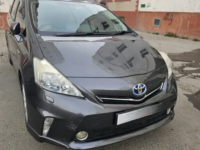Toyota Prius 40