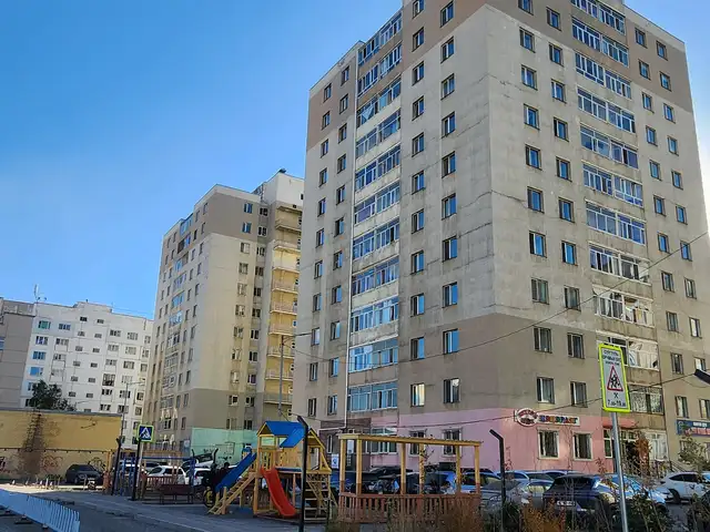 Бзд 84р сургуулийн хажууд 3өрөө байр 74мкв, Улаанбаатар — Баянзүрх — 18-р хороо