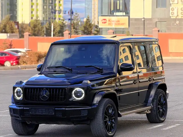 Mercedes-Benz G-Class