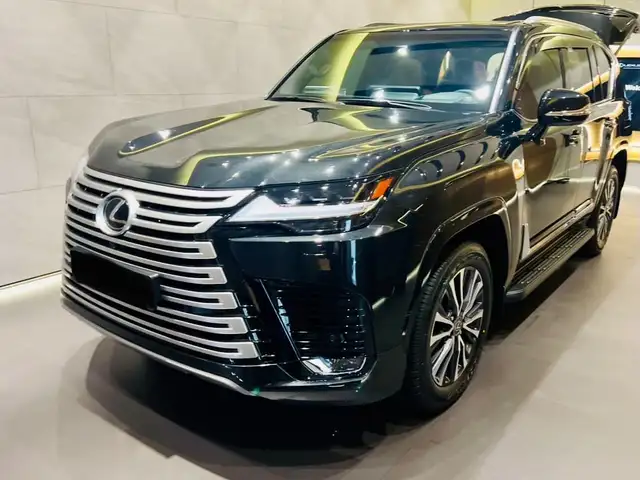 Lexus LX 600