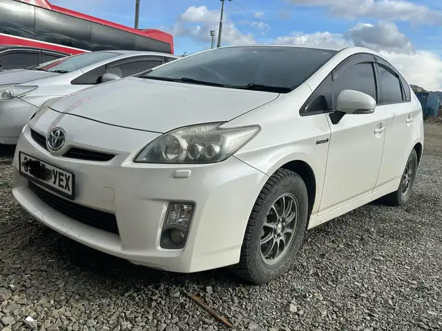 Toyota Prius 30
