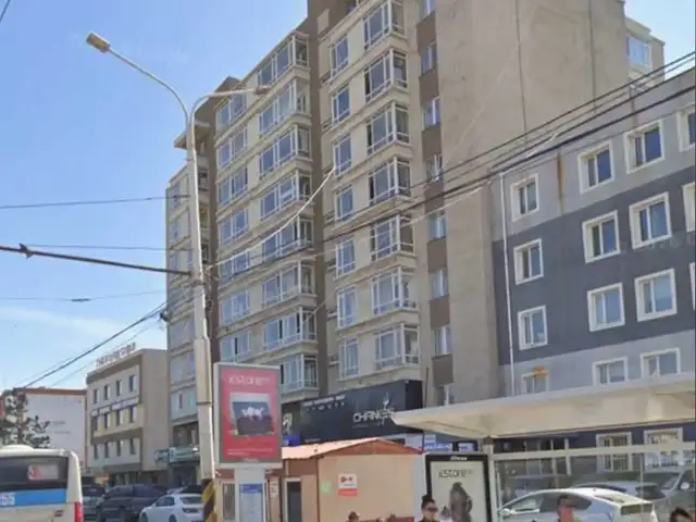 3-р эмнэлгийн автобусны буудлын урд 2 өрөө байр 75мкв, Улаанбаатар — Баянгол — 10-р хороолол