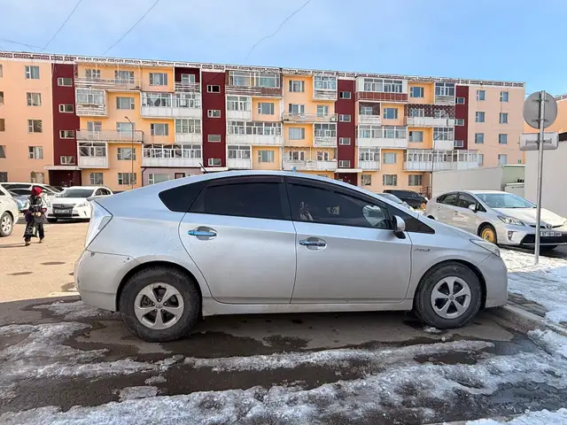 Toyota Prius 30