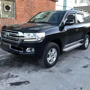 Toyota Land Cruiser 200