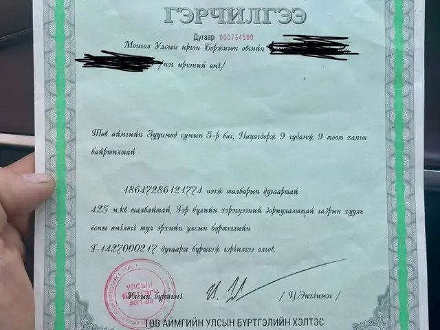 Төв аймагт шовгор байшин, Төв