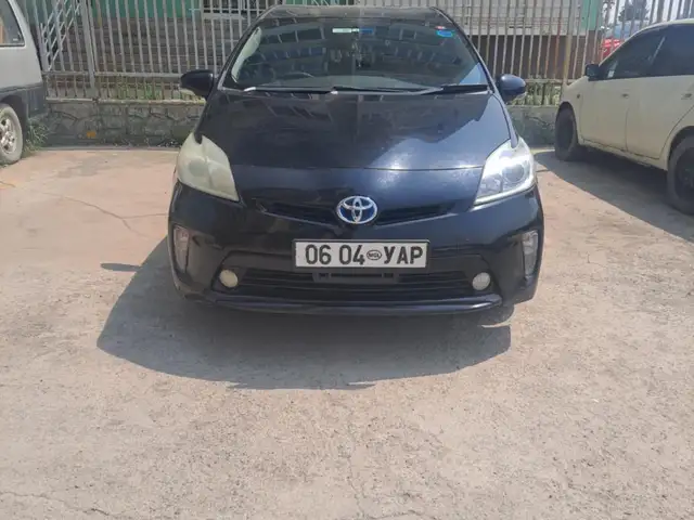 Toyota Prius 30