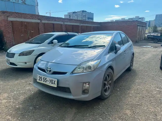 Toyota Prius 30
