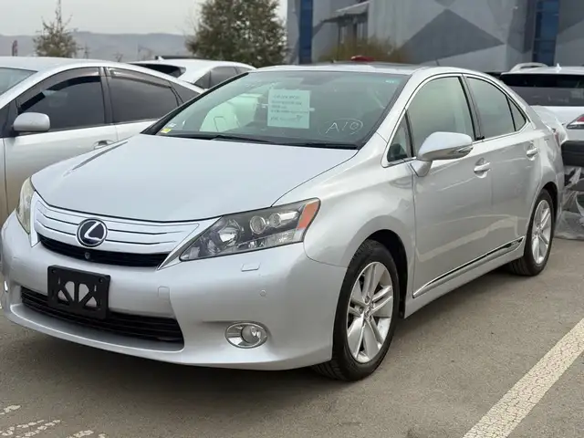 Lexus HS