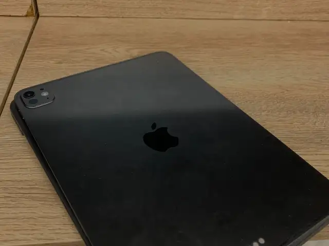 iPad pro m4 11-inch, Улаанбаатар — Баянзүрх — 15-р хороолол