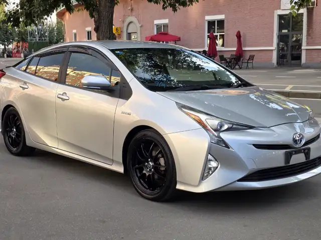 Toyota Prius 50