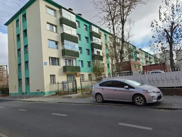 Циркийн зүүн талд гал тогоо тусдаа 2 өрөө 50m2, Улаанбаатар — Сүхбаатар — 2-р хороо