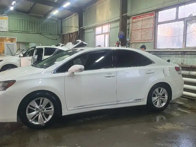 Lexus HS