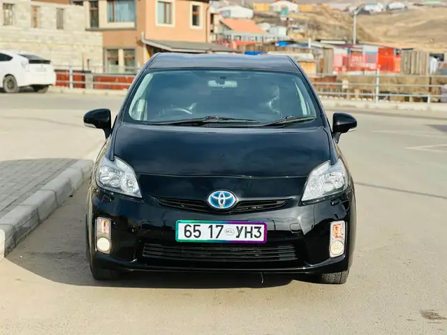 Toyota Prius 30