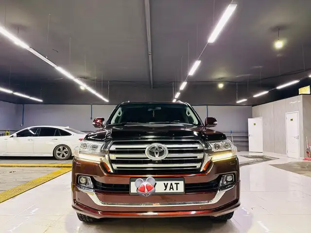 Toyota Land Cruiser 200