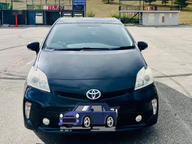 Toyota Prius 30