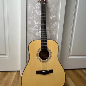 Yamaha f600 acoustic guitar, Улаанбаатар — Хан-Уул — Зайсан