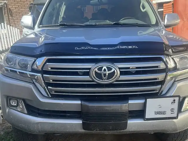Toyota Land Cruiser 200