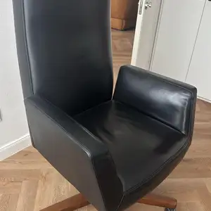 Sandal, Улаанбаатар — Сүхбаатар — 1-р хороо