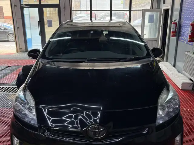 Toyota Prius 30