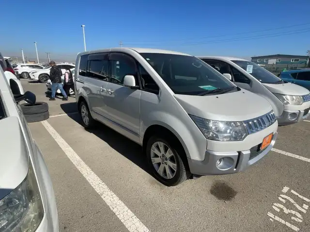 Mitsubishi Delica