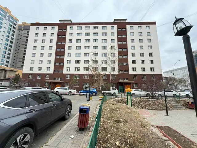 Хотын төв тэнгисийн баруун талд az mall-н хойно гал тогоо тусдаа 2 өрөө 52мкв, Улаанбаатар — Чингэлтэй — Тэнгис кино театр