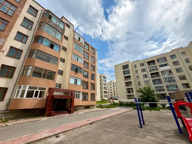 Зайсан bluesky хотхонд 4 өрөө байр 148м2, Улаанбаатар — Хан-Уул — 11-р хороо