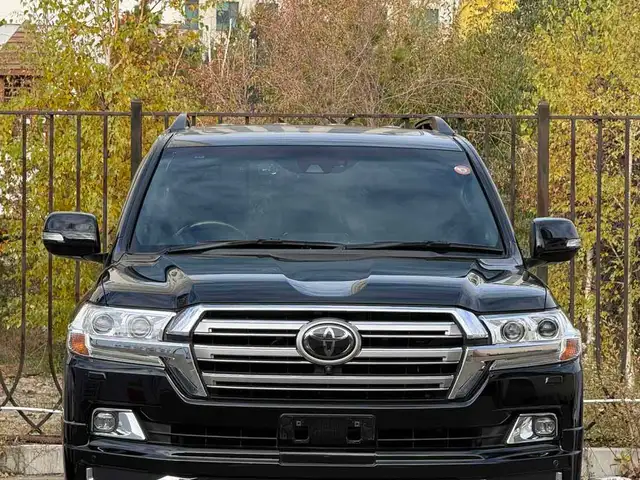 Toyota Land Cruiser 200