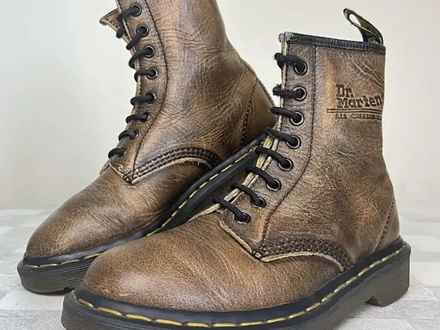Original dr.martins, Улаанбаатар — Баянзүрх — Сансар