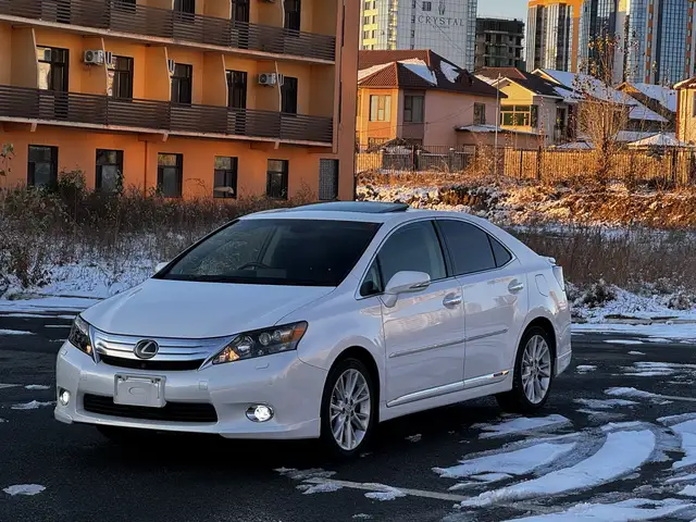 Lexus HS