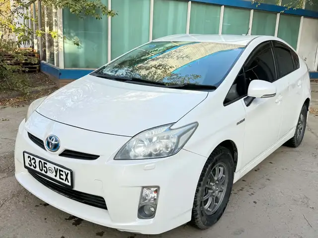 Toyota Prius 30