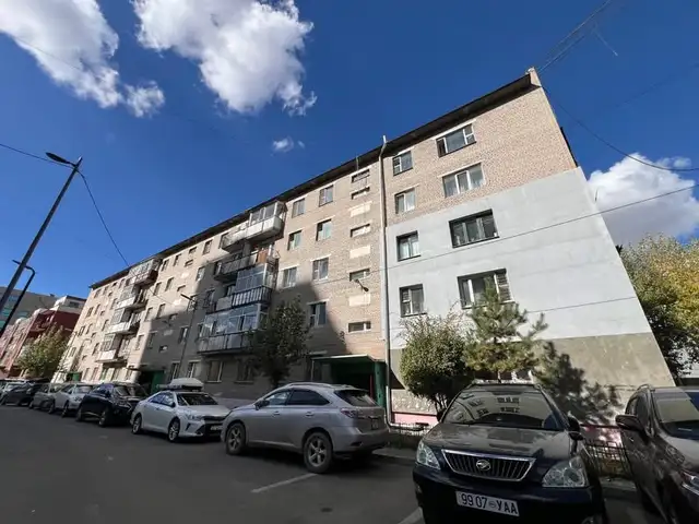 Бгд төмөр зам 39мкв 3 өрөө орон сууц, Улаанбаатар — Баянгол — Төмөр зам