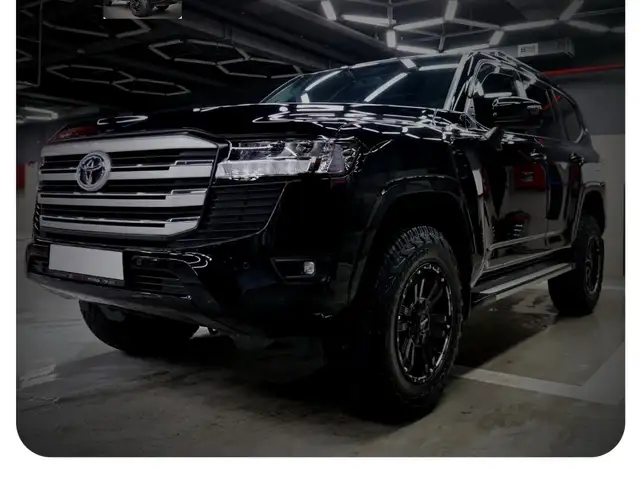 Toyota Land Cruiser 300