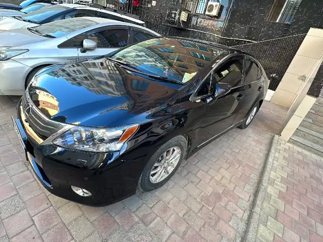 Lexus HS