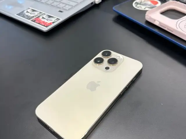 Apple iPhone 14 Pro, 128 gb, Gold, Улаанбаатар — Сүхбаатар — 11-р хороолол