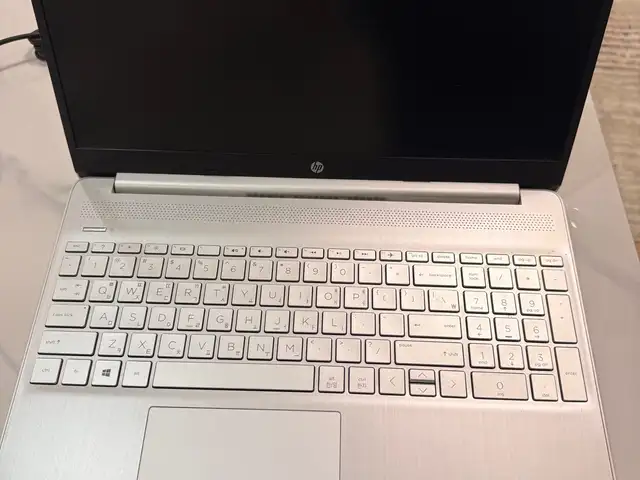 HP 15.6", AMD Ryzen 5, 4 GB RAM, 256 GB, Улаанбаатар — Хан-Уул — 19-р хороолол