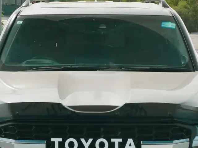 Toyota Land Cruiser 300