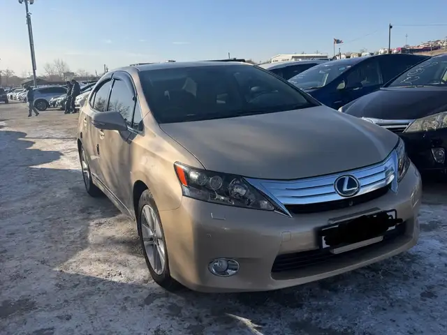 Lexus HS