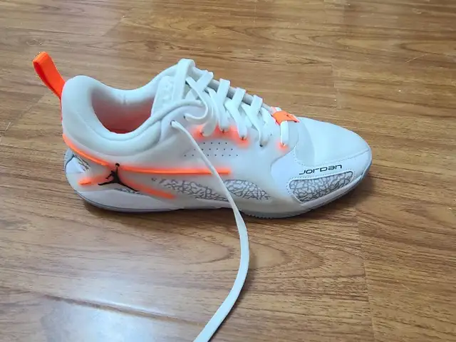 Jordan luka 3 42size, Улаанбаатар — Баянзүрх — 13-р хороолол