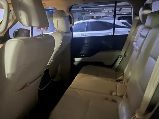Toyota Land Cruiser 300
