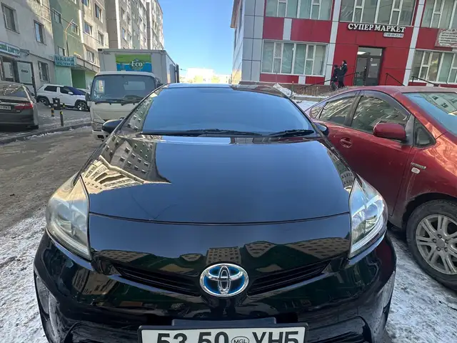 Toyota Prius 30