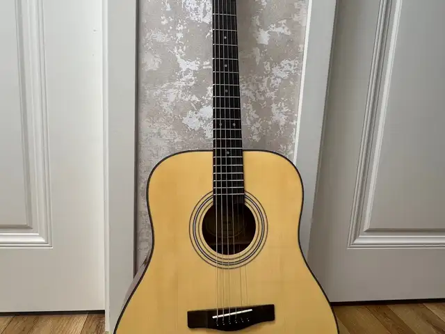 Yamaha f600 acoustic guitar, Улаанбаатар — Хан-Уул — Зайсан