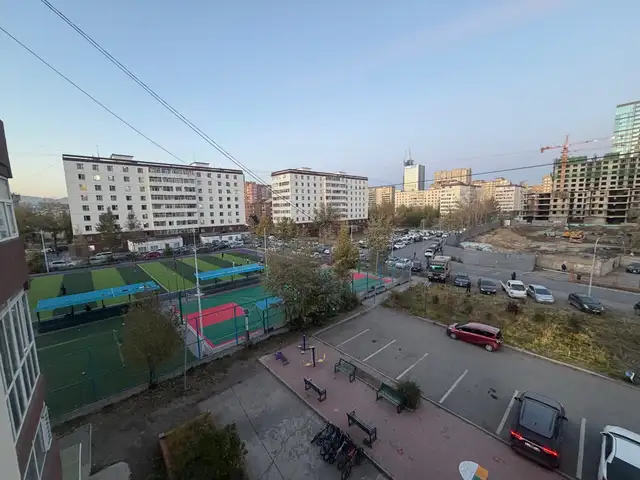 Хүүхдийн зуу, 6-р сургуулийн урд 1 өрөө байр 40мкв, Улаанбаатар — Сүхбаатар — Хүүхдийн 100