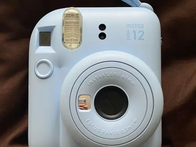 Instax mini 12 baby blue ungtei, Улаанбаатар — Чингэлтэй — Цагаан байр
